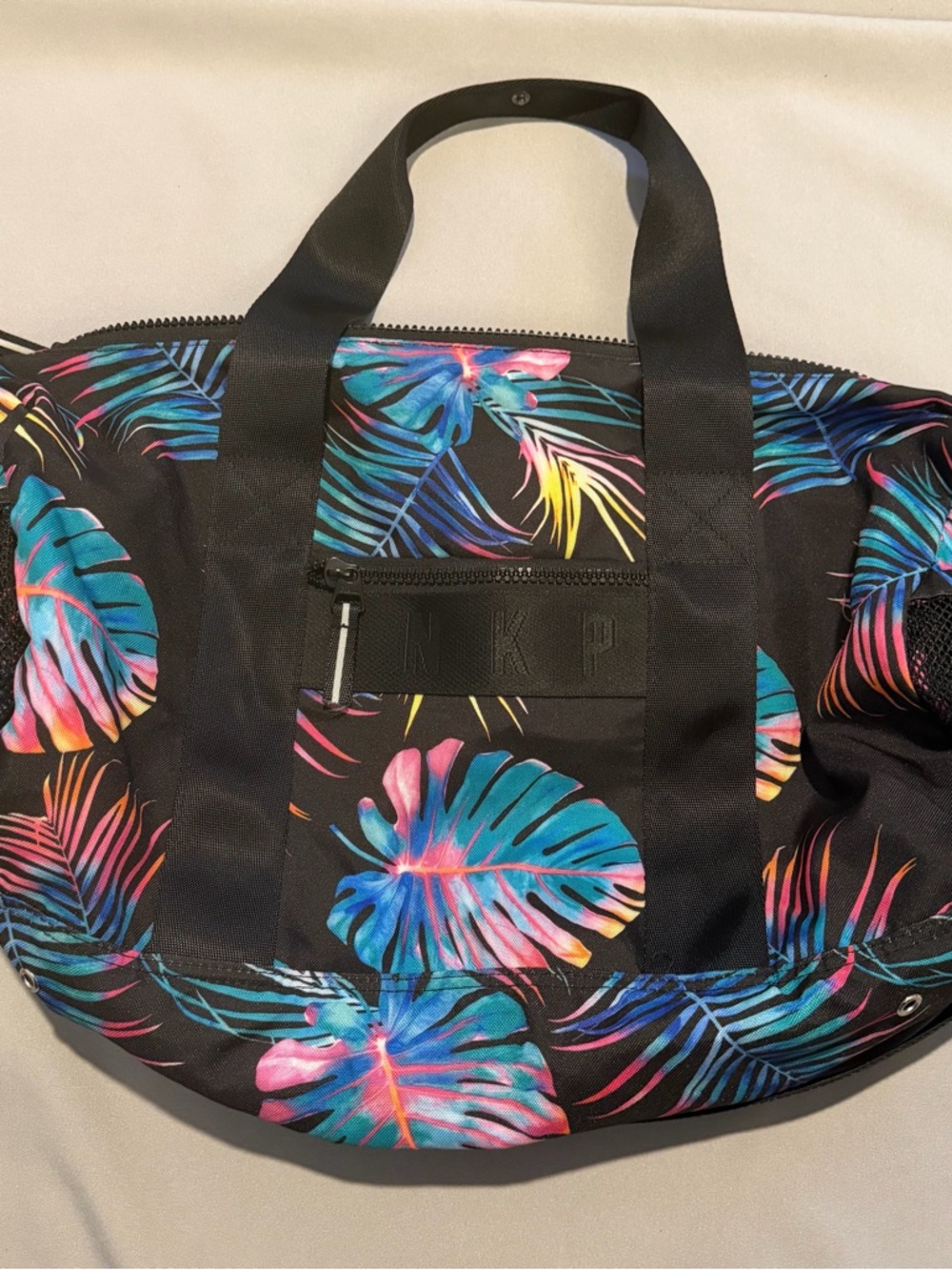 VS Pink Tropical Print Women's Tote Bag - Black with Multicolor Leaf Design